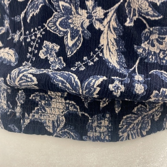 Pheasant Blouse Navy - Beige/Blue Floral Pattern Square Neck Puff Sleeve SizeXS - Picture 2 of 8